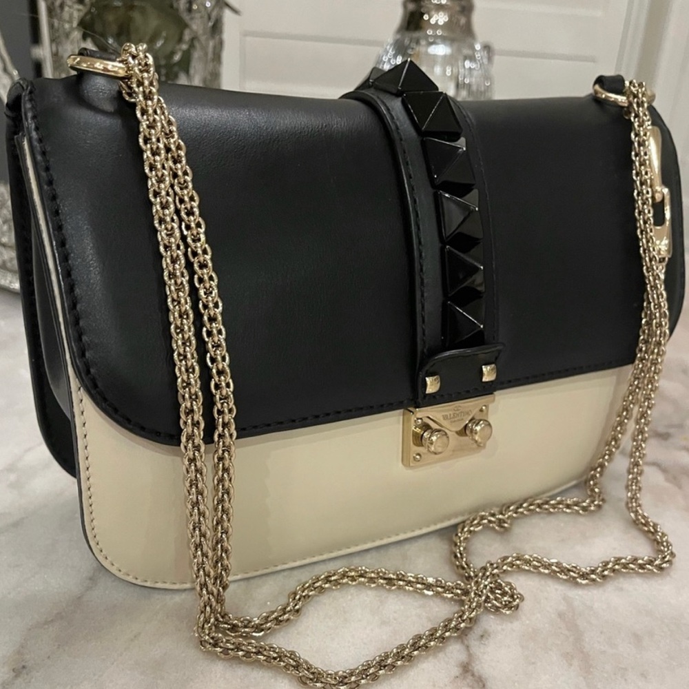 VALENTINO -ABSOLUTELY FAB ❤️